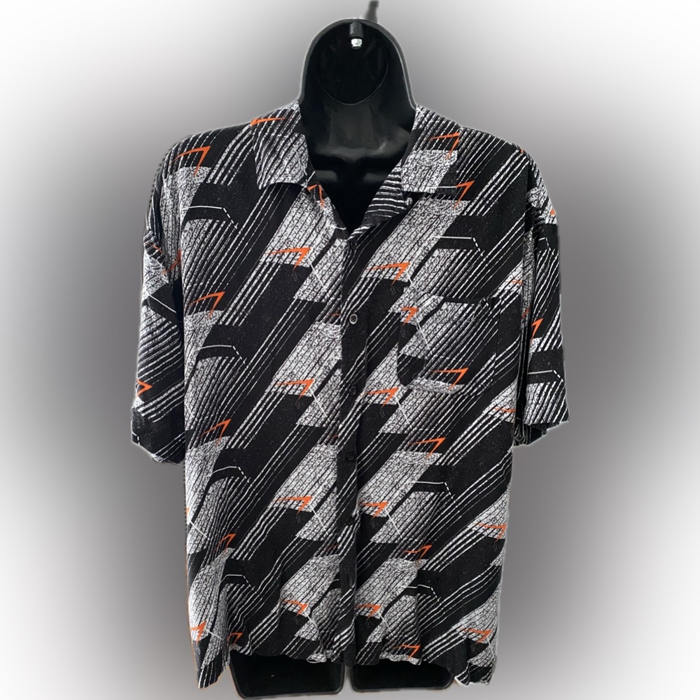 Super Massive Multicolor Retro T-shirt